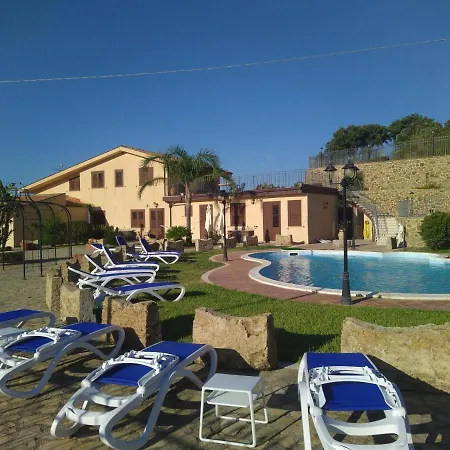 Magliolo 4* Cefalù