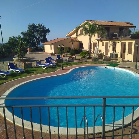 Magliolo 4*
